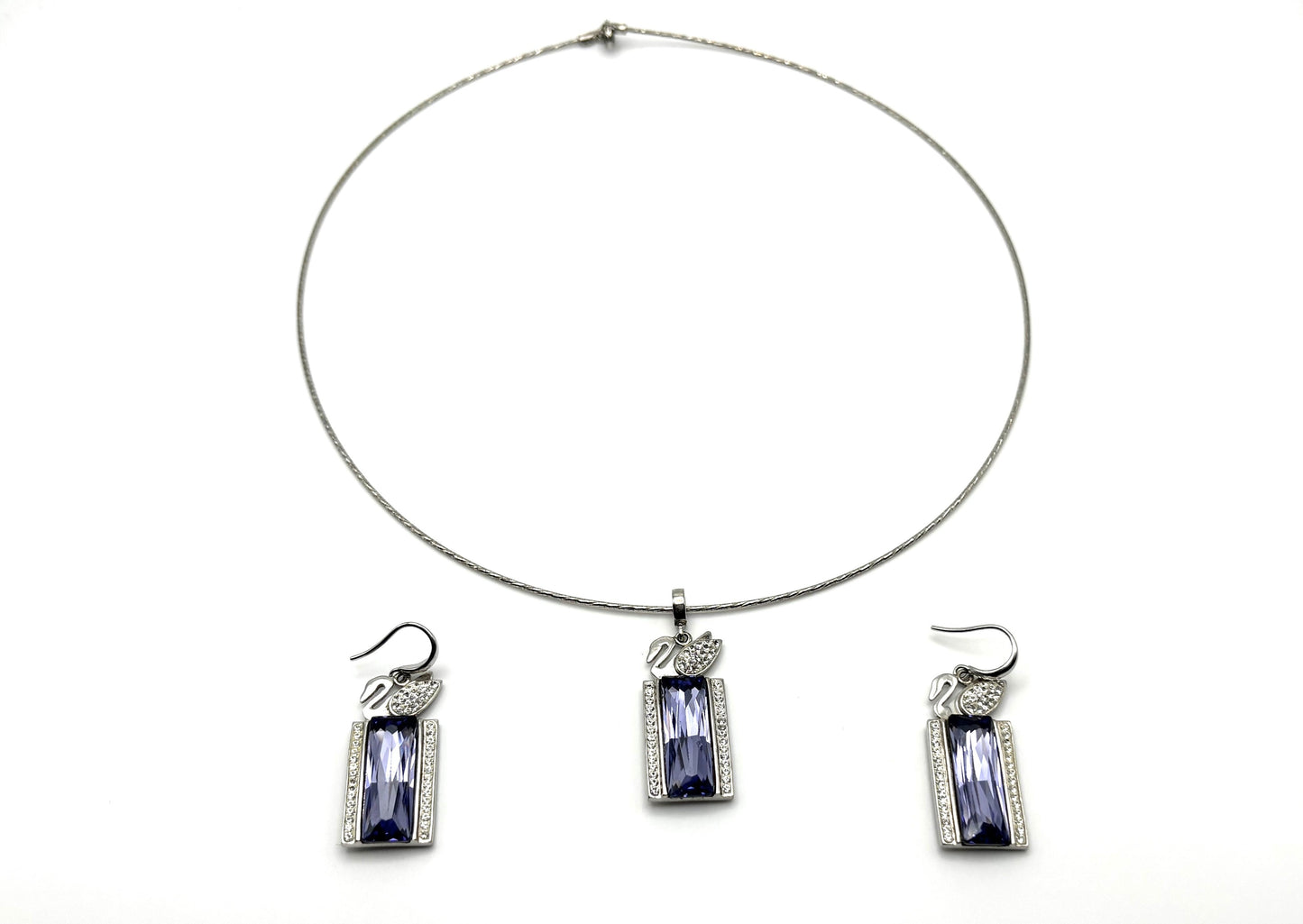 Elegant Swavorski Swan Set