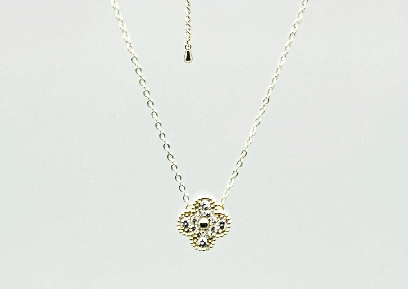 Dainty Design Pendant