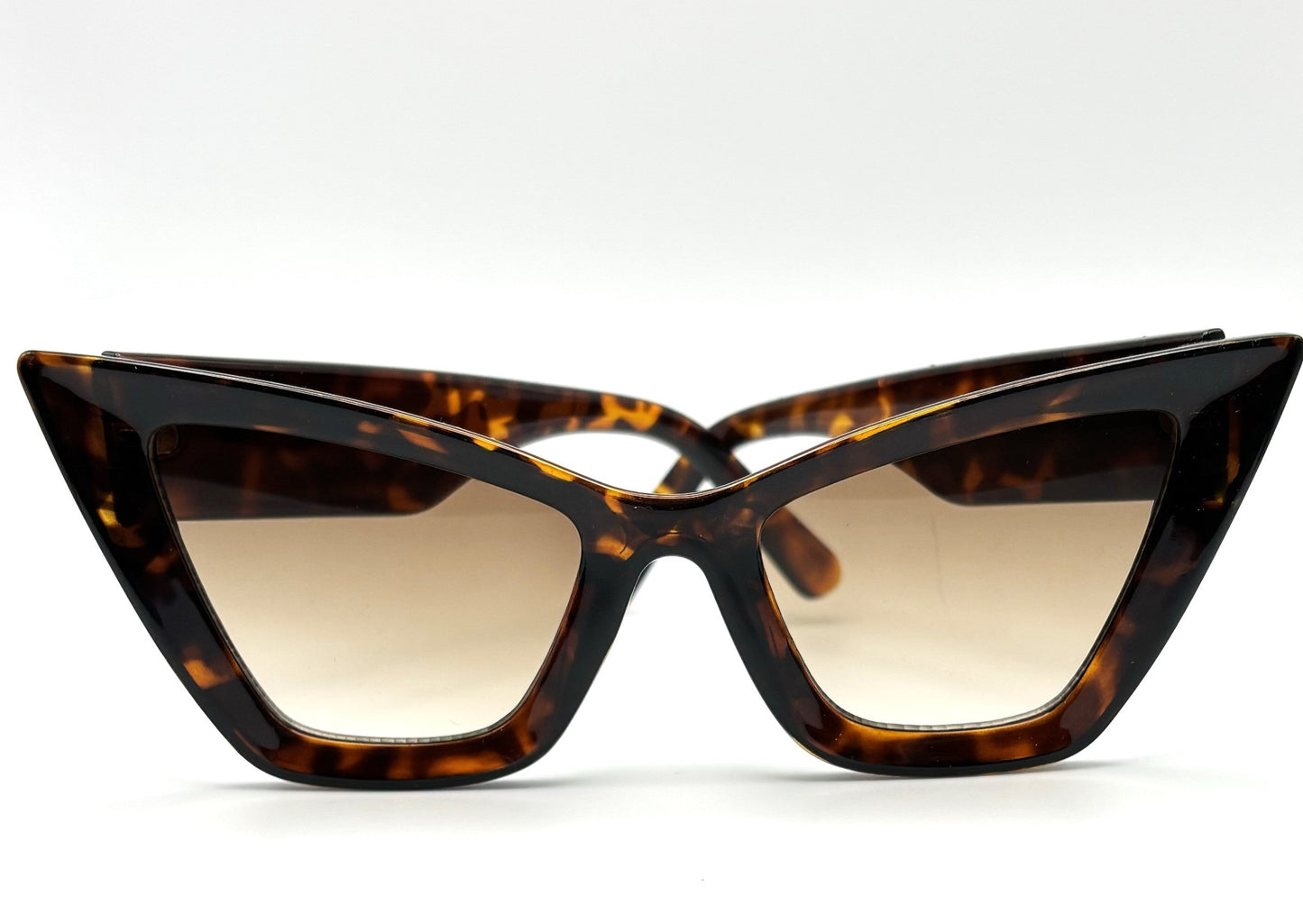Stylish Leopard Cat