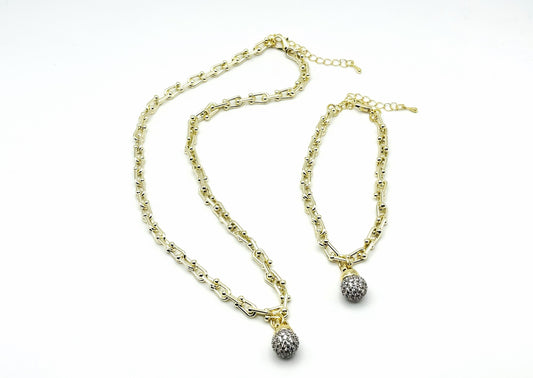Exquisite Crystal Set