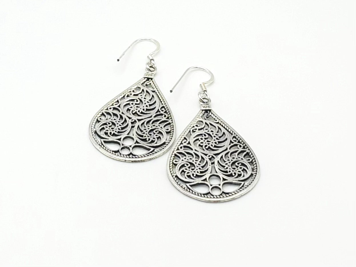 Lush Hanging Teardrop