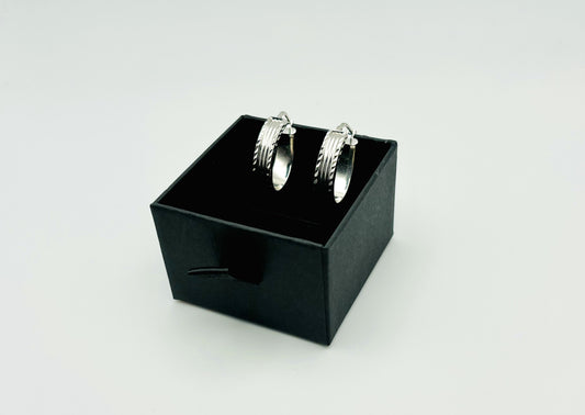 Oval Silver Showstoppers